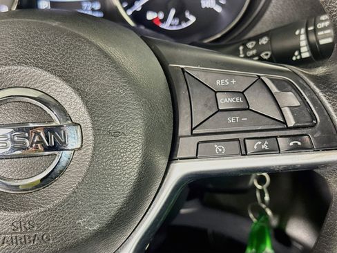 Used 2017 Nissan Rogue S FWD image 13