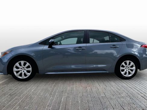 Used 2024 Toyota Corolla LE FWD image 4