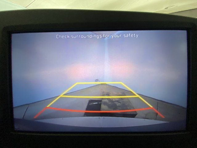Used 2022 Hyundai Elantra SEL w/ Preferred Accessory Package FWD image 17