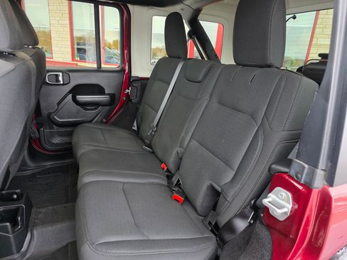 Used 2021 Jeep Wrangler Unlimited Sport image 9