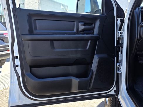 Certified 2024 RAM 2500 Tradesman w/ Chrome Appearance Group image 11