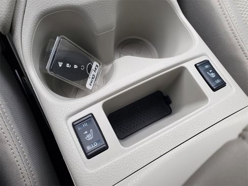 Certified 2022 Nissan Rogue Sport SV image 27