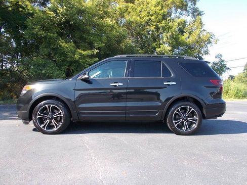 Used 2014 Ford Explorer Sport w/ Equipment Group 401A AWD/4WD image 2