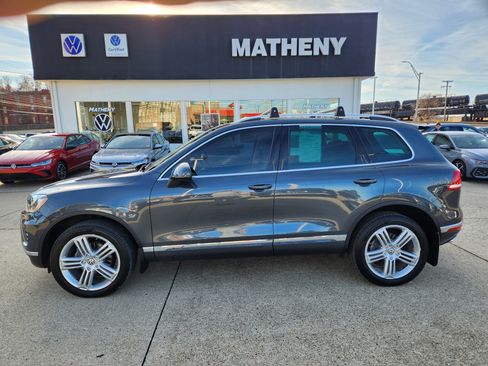 Used 2016 Volkswagen Touareg Executive image 2