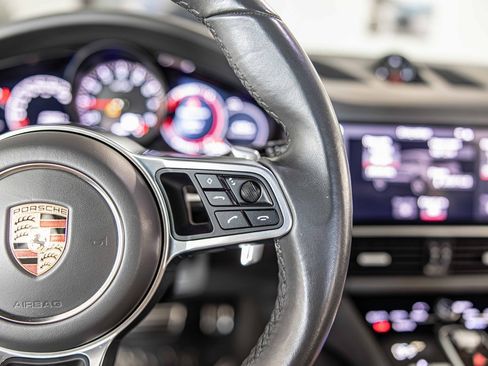 Used 2021 Porsche Cayenne GTS image 27