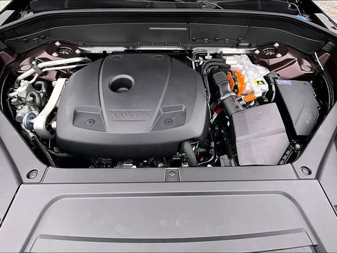 New 2026 Volvo XC90 T8 Ultra w/ Protection Package image 12