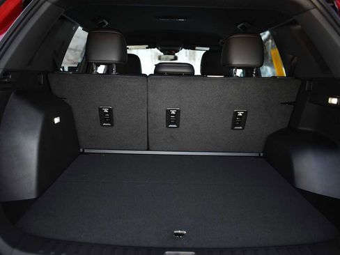 New 2026 Chevrolet Equinox LT w/ Convenience Package II image 8