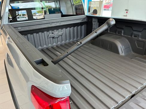Used 2025 Chevrolet Silverado 1500 ZR2 w/ Technology Package AWD/4WD image 46