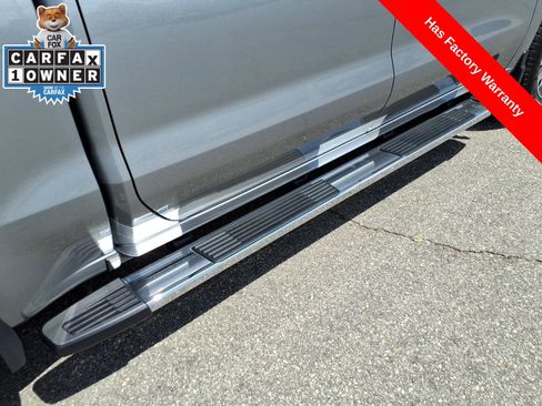 Used 2023 Chevrolet Silverado 1500 LT AWD/4WD image 13