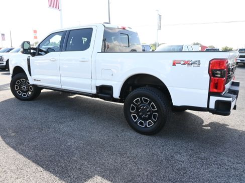 New 2026 Ford F250 Platinum AWD/4WD image 7