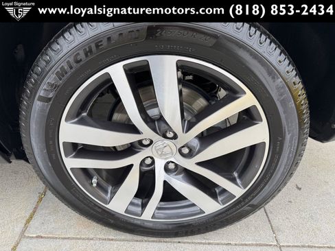 Used 2016 Honda Pilot Touring image 37