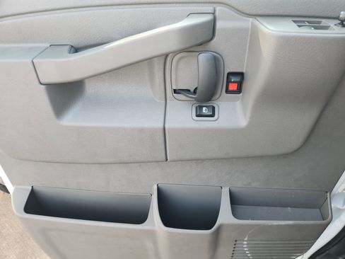 New 2025 Chevrolet Express 2500 w/ Safety Package image 25