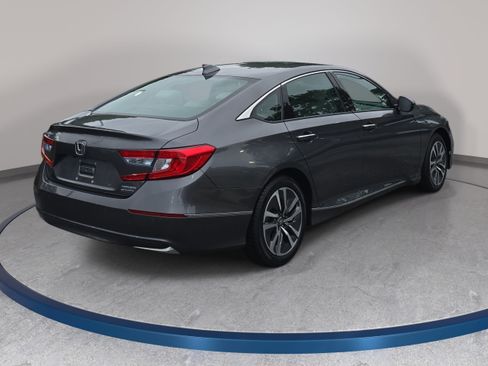 Used 2019 Honda Accord Touring image 5