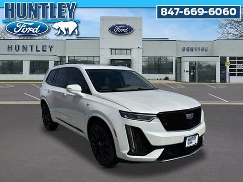 Used 2024 Cadillac XT6 Sport w/ LPO, Onyx Lite Package AWD/4WD image 4