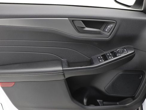 Used 2025 Ford Escape Active image 14