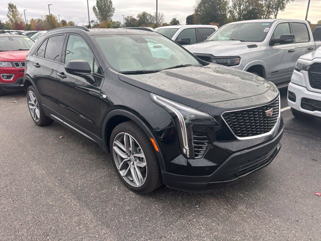 Used 2020 Cadillac XT4 Sport w/ Cold Weather Package AWD/4WD image 5