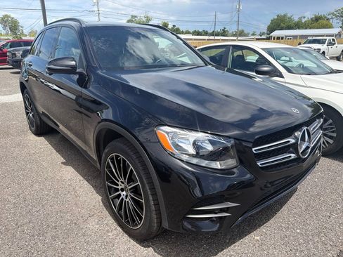Used 2019 Mercedes-Benz GLC 300 image 2