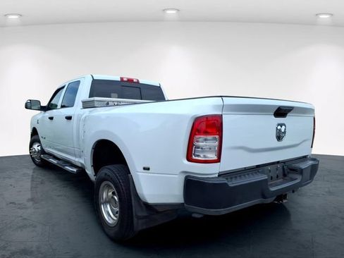 Used 2022 RAM 3500 Tradesman RWD image 18