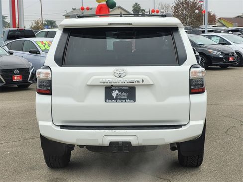 Used 2023 Toyota 4Runner SR5 Premium image 6