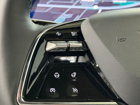 New 2026 Cadillac Lyriq Sport AWD/4WD image 15