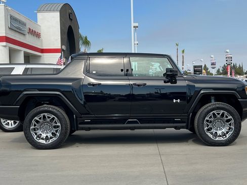 New 2025 GMC Hummer EV 3X image 8