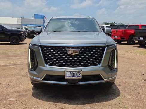 Certified 2026 Cadillac Escalade 2WD image 37