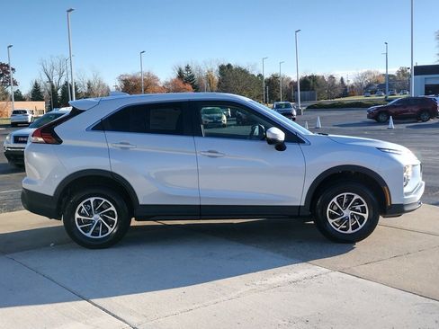 New 2026 Mitsubishi Eclipse Cross ES image 13