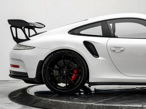 Used 2016 Porsche 911 GT3 RS RWD image 26