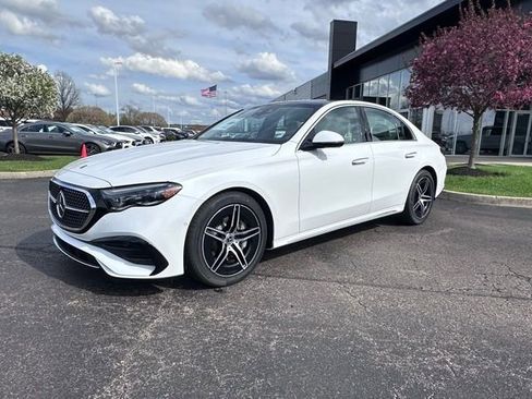 New 2026 Mercedes-Benz E 450 4MATIC Sedan image 4