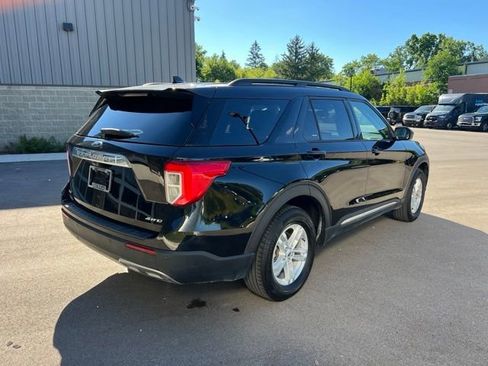 Used 2023 Ford Explorer XLT w/ Equipment Group 202A AWD/4WD image 5