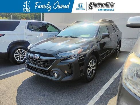 Used 2024 Subaru Outback Premium AWD/4WD image 1