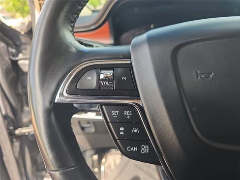 Certified 2021 Lincoln Nautilus Reserve AWD/4WD image 25