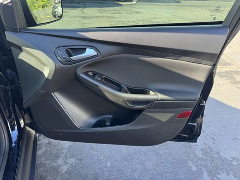 Used 2018 Ford Focus SEL image 17