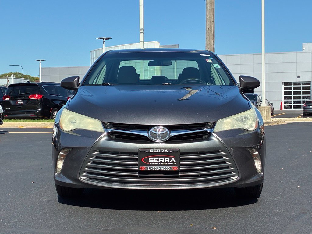 Used 2015 Toyota Camry LE FWD image 2