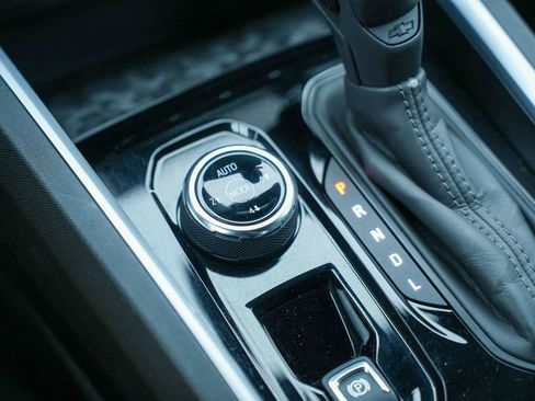 Used 2024 Chevrolet Colorado Trail Boss w/ LPO, Dark Essentials Package image 30