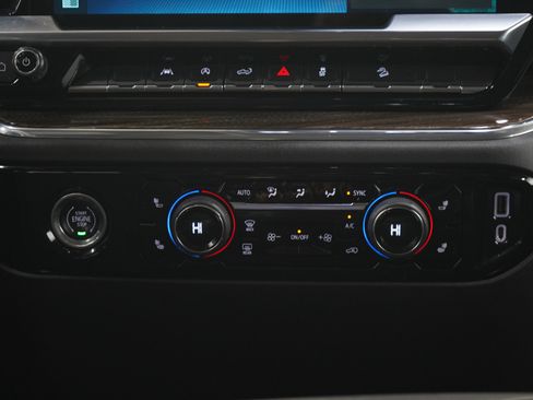 Used 2023 Chevrolet Silverado 1500 RST AWD/4WD image 20