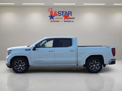 Used 2022 GMC Sierra 1500 SLT w/ SLT Premium Package image 4