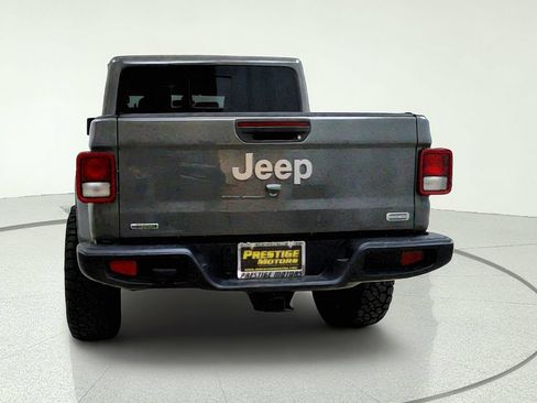 Used 2021 Jeep Gladiator Overland w/ Uconnect 4C Nav & Sound Group AWD/4WD image 5