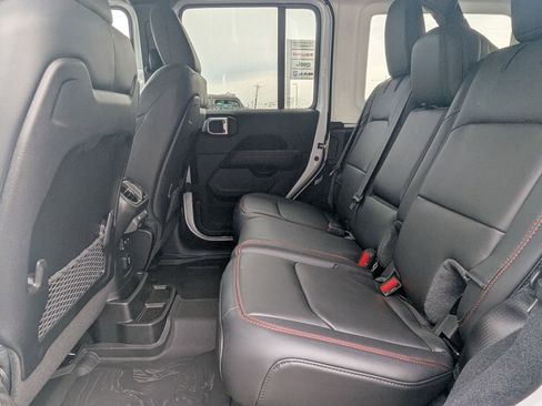 New 2026 Jeep Wrangler Unlimited Rubicon image 15