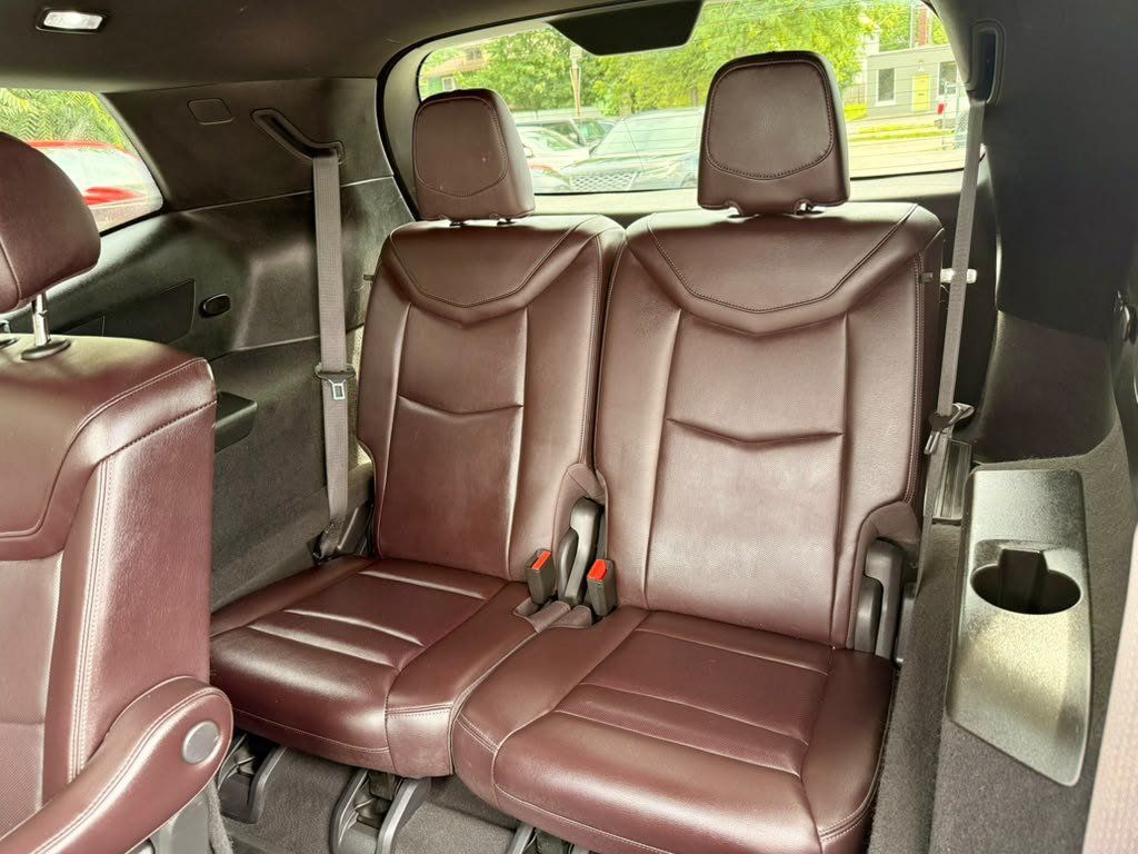 Used 2022 Cadillac XT6 Premium Luxury AWD/4WD image 23
