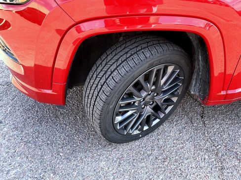 Certified 2023 Jeep Compass Limited image 23