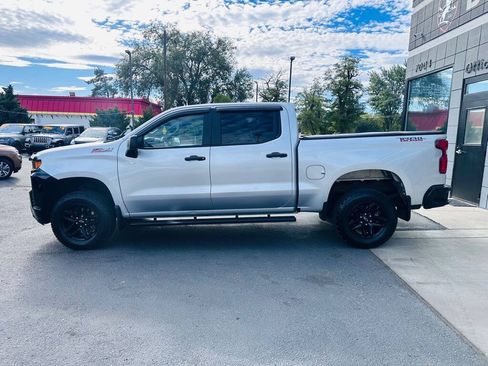 Used 2020 Chevrolet Silverado 1500 Custom Trail Boss w/ Custom Convenience Package AWD/4WD image 4