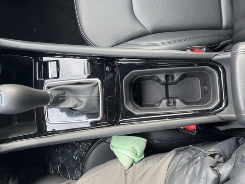 New 2026 Jeep Compass Limited image 32