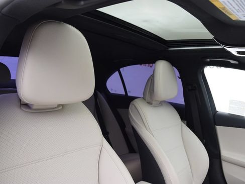 Used 2023 Mercedes-Benz C 300 Sedan image 18