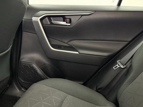 Used 2024 Toyota RAV4 XLE image 33