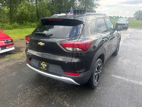 Used 2021 Chevrolet TrailBlazer LT w/ Premium Seating Package AWD/4WD image 4