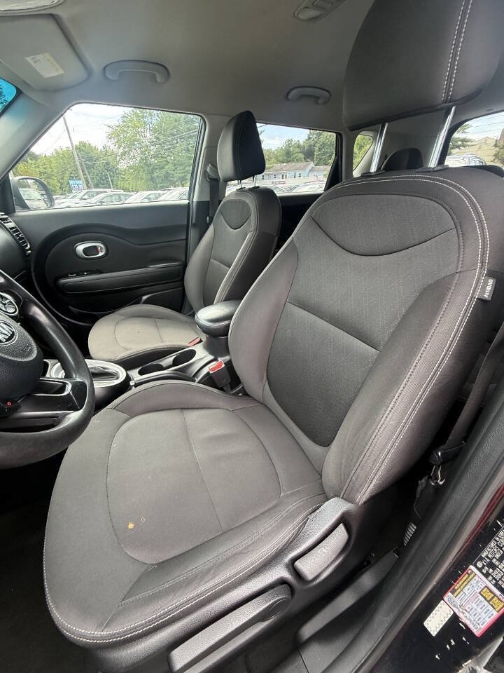Used 2017 Kia Soul FWD image 13