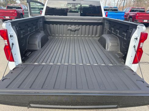 New 2026 Chevrolet Silverado 1500 High Country w/ High Country Premium Package AWD/4WD image 25