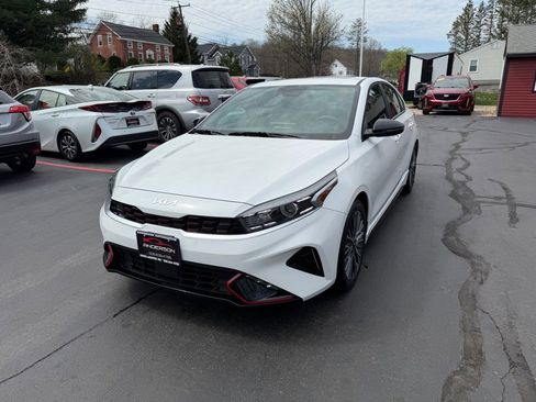 Used 2024 Kia Forte GT-Line w/ GT-Line Premium Package image 3