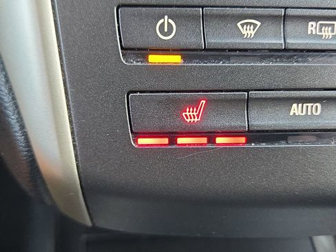 Used 2018 Lincoln MKC Select w/ Select Plus Package image 27